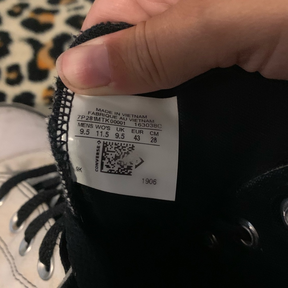 Converse - Picture 6 of 7